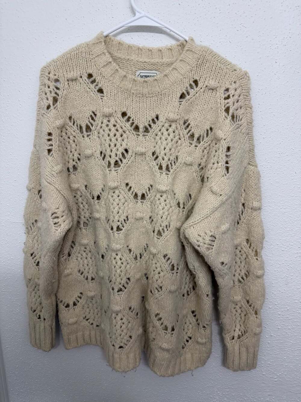 American Eagle Cream Pointelle Bobble Knit Sweater Size S - Picture 1 of 4